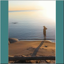 2011CG-0578-MiriamonBeach-Pukaskwa - Photo by Ulli Diemer