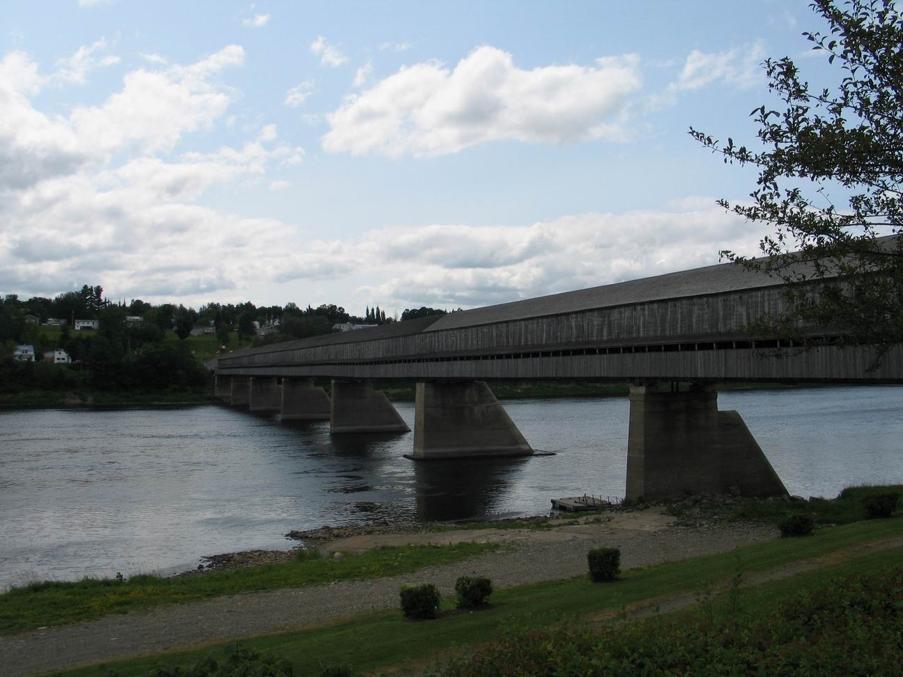 Covered Bridge Hartland New Brunswick, 2015. Photo by Ulli Diemer.