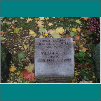 Bob Davis, Necropolis Cemetery - Photo by Ulli Diemer