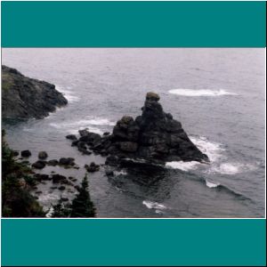 Newfoundland2005M-017-Rocks&Ocean-GrosMorne - Photo by Ulli Diemer